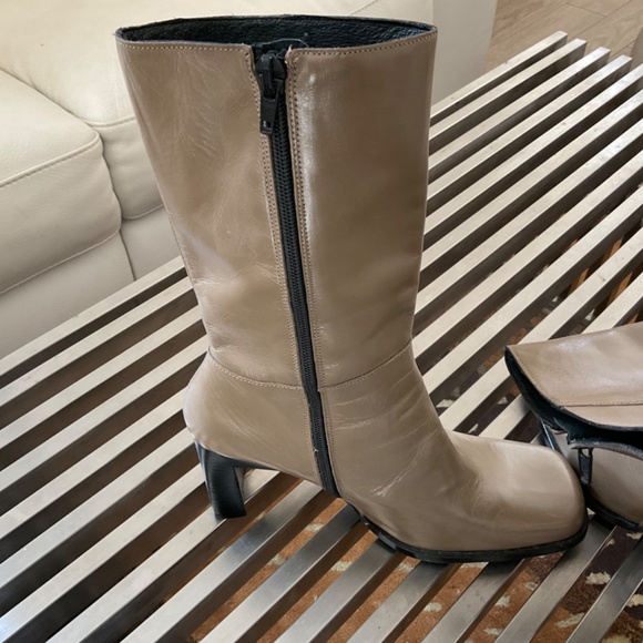 SPANISH LEATHER BOOT - Picture 2 of 4